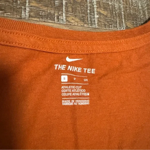 Nike Texas Longhorns T-Shirt Women’s Size Small Burnt Orange Athletic Tee - Picture 11 of 13